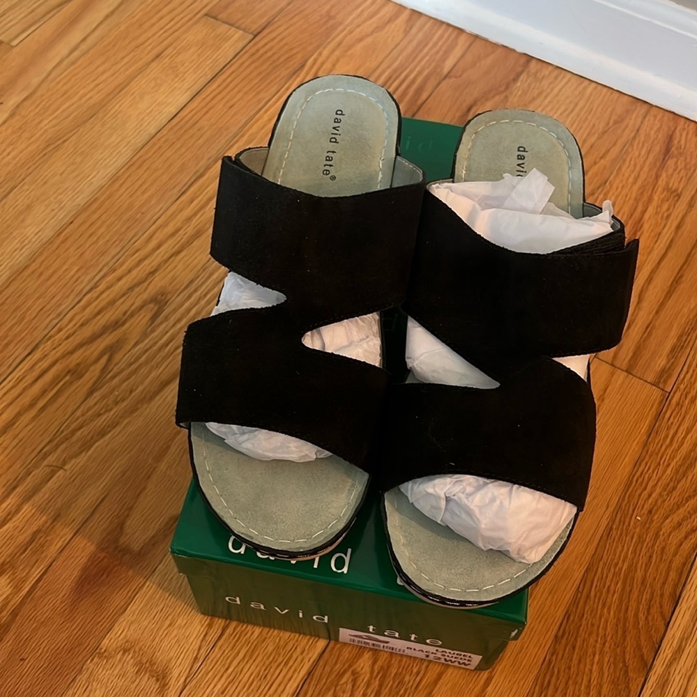 David Tate laurel black suede